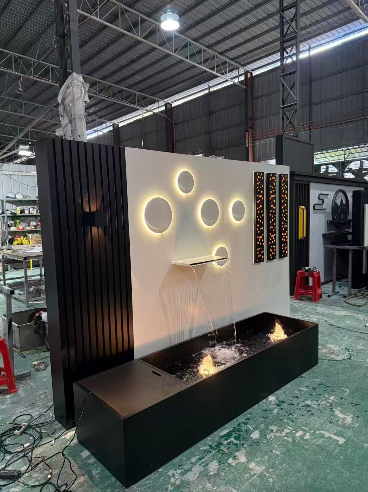 Glowing Circle Wall Fountain