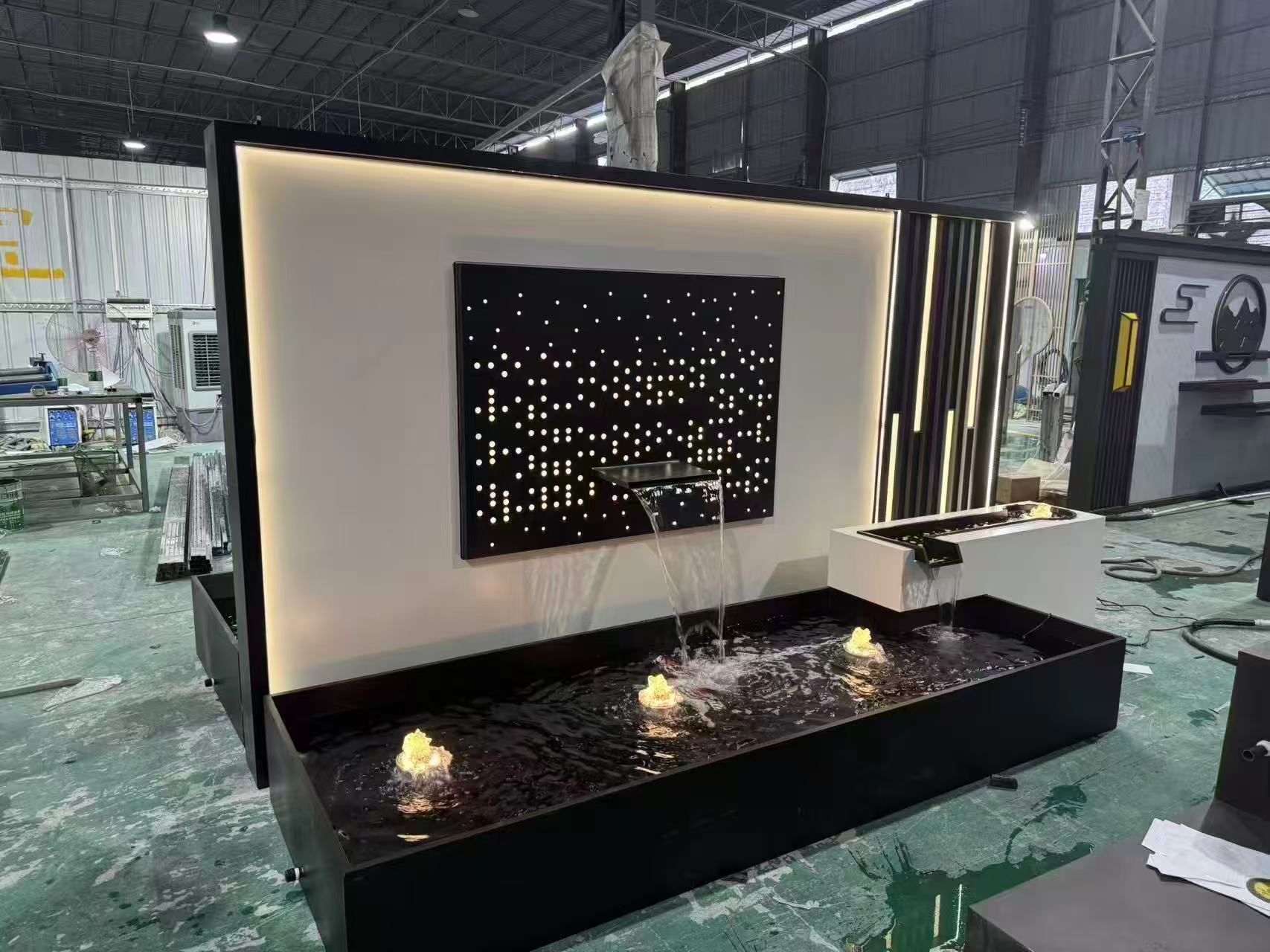 Concentrated Spot Fountain